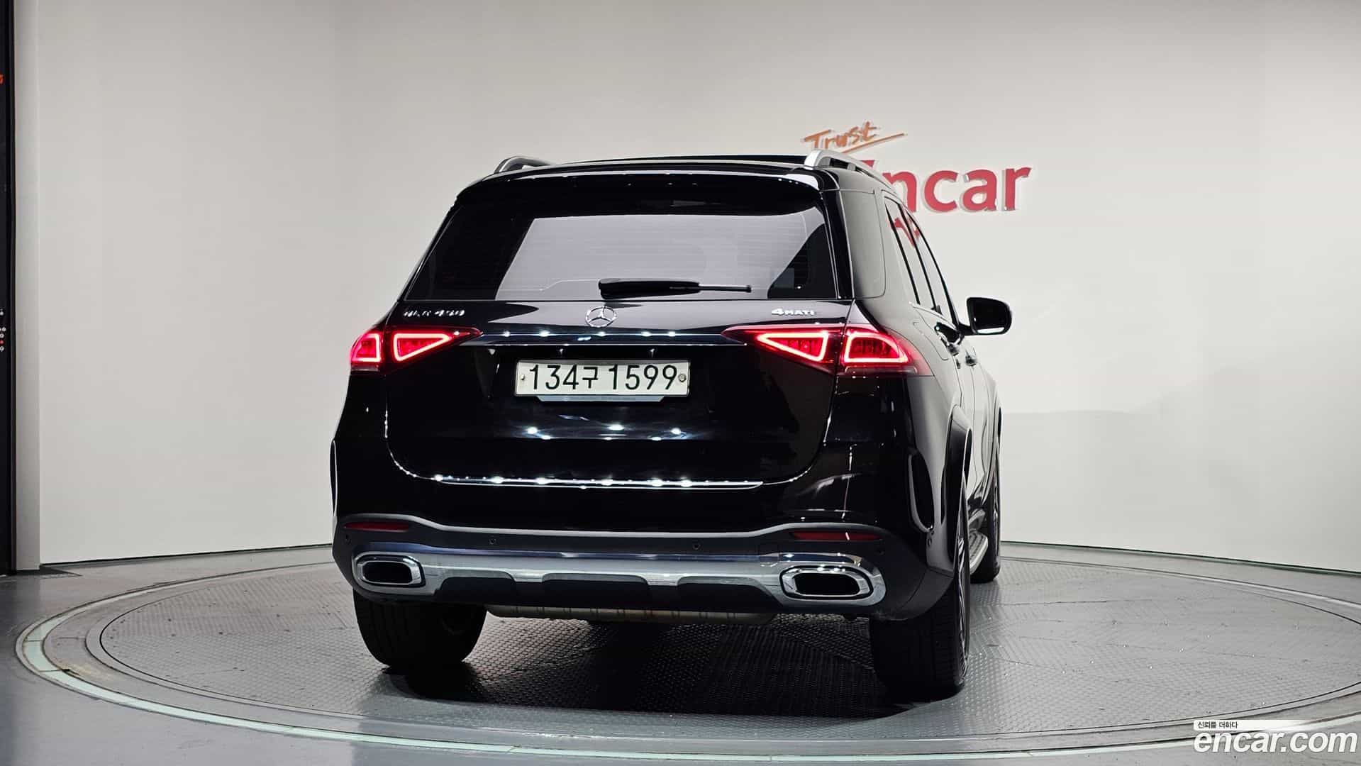 GLE-Class Mercedes-Benz 2020.4-OUTER-004