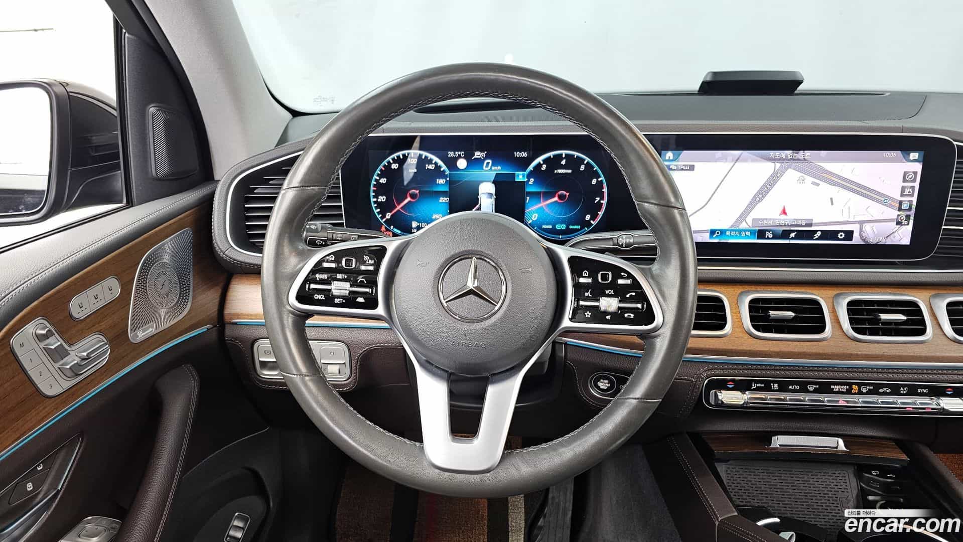 GLE-Class Mercedes-Benz 2020.4-OPTION-017