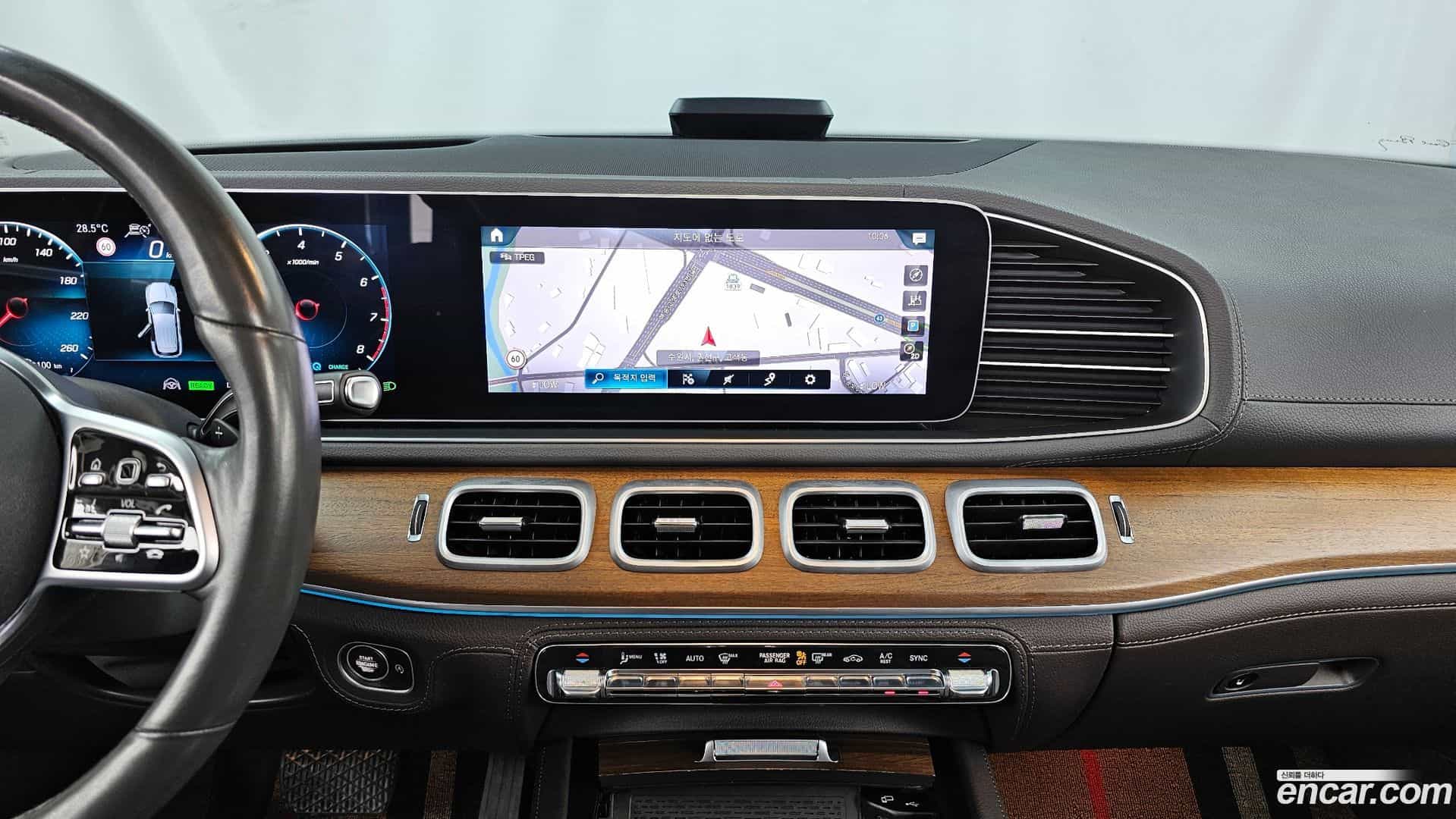 GLE-Class Mercedes-Benz 2020.4-OPTION-018