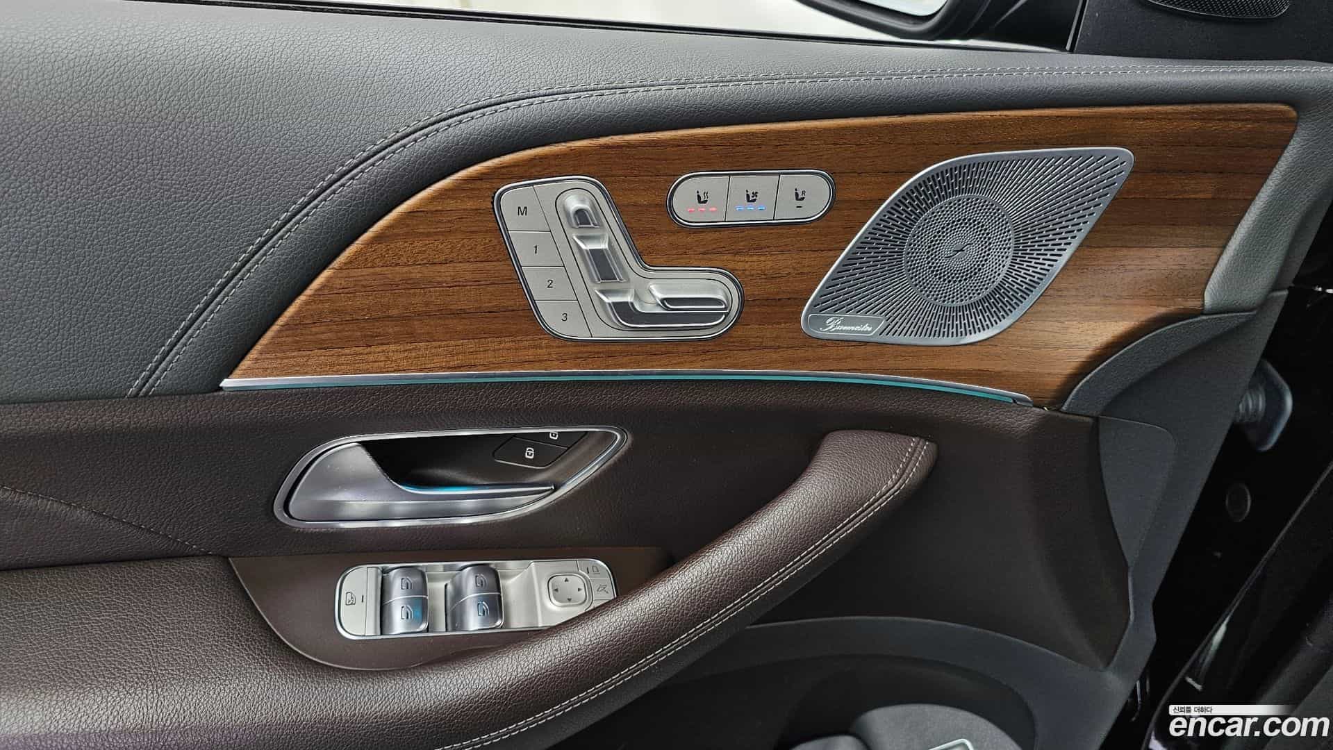 GLE-Class Mercedes-Benz 2020.4-OPTION-023