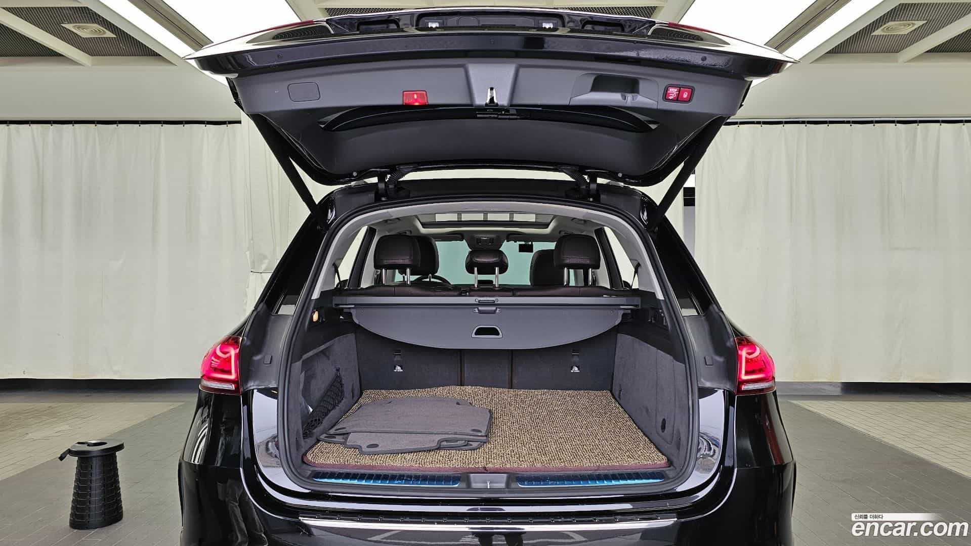 GLE-Class Mercedes-Benz 2020.4-OPTION-024