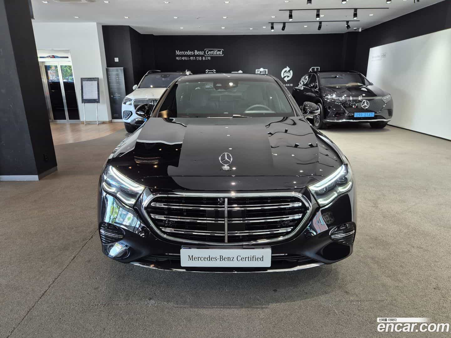 E-Class Mercedes-Benz 2025.11-OUTER-003