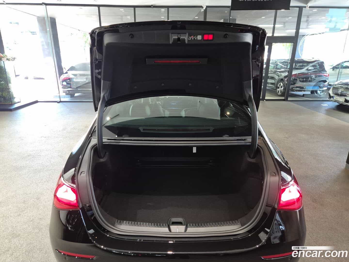 E-Class Mercedes-Benz 2025.11-OPTION-021