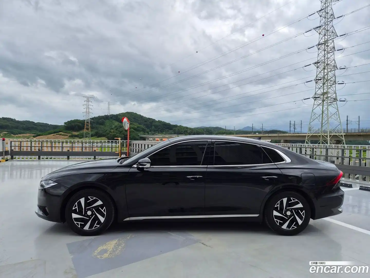 Grandeur Hyundai 2022.2-OUTER-002