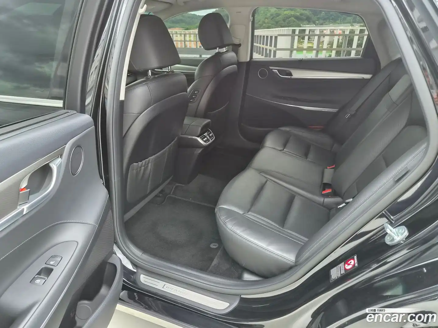 Grandeur Hyundai 2022.2-OPTION-019