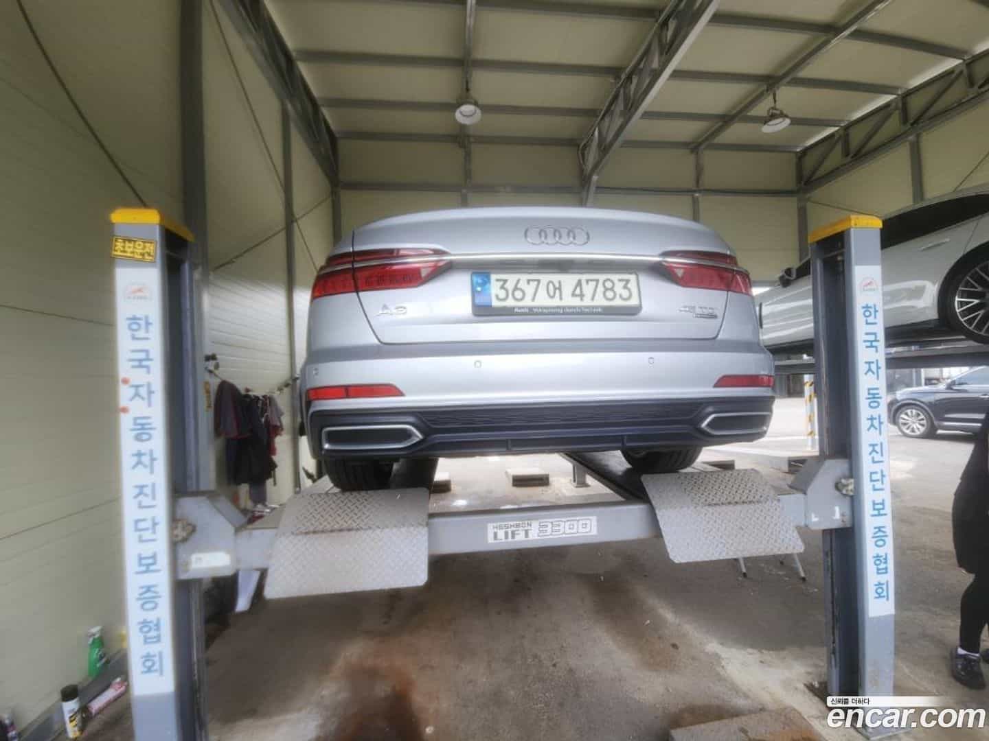 A6 Audi 2021.11-OUTER-002