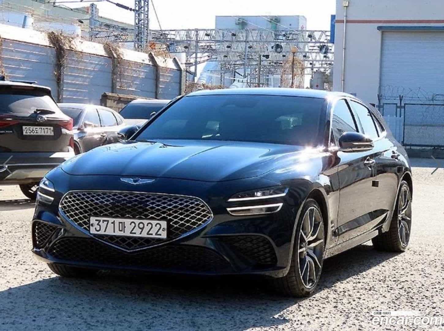 G70 Genesis 2022.7-OUTER-002
