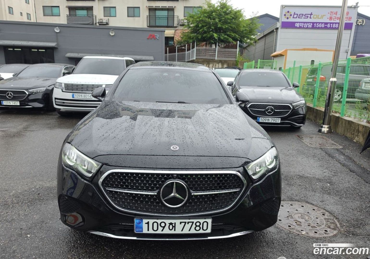 Main__Slider__Photo:E-Class Mercedes-Benz 2025.8-0