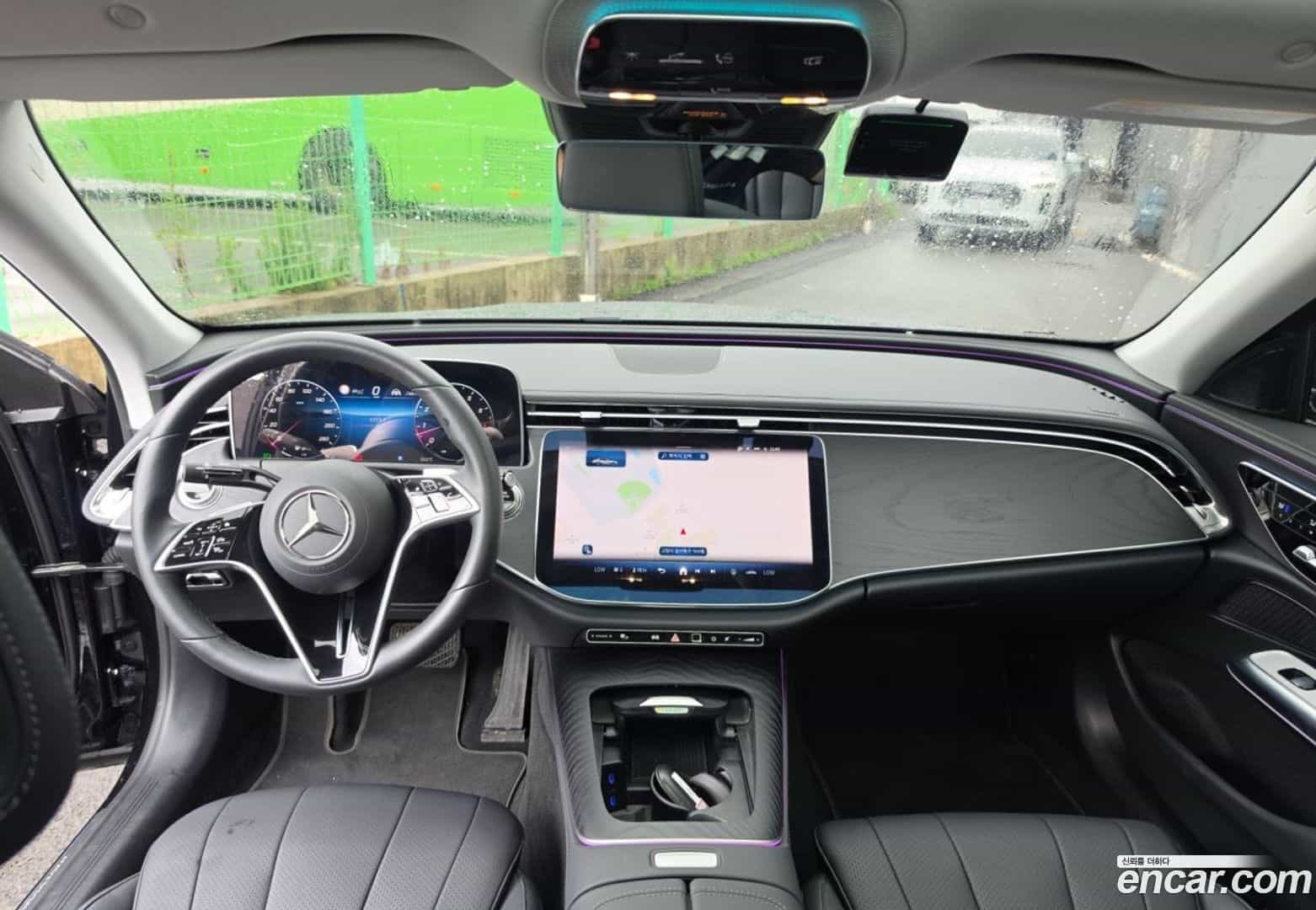 E-Class Mercedes-Benz 2025.8-INNER-009