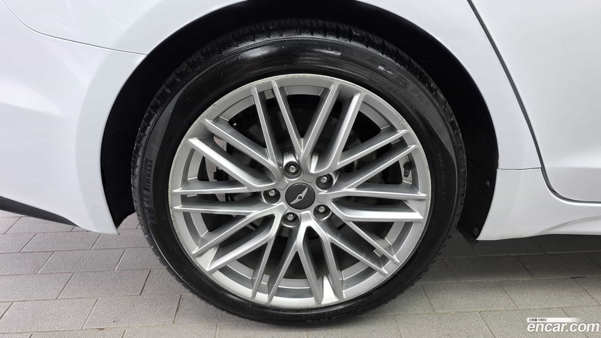 G70 Genesis 2018.10-OUTER-005