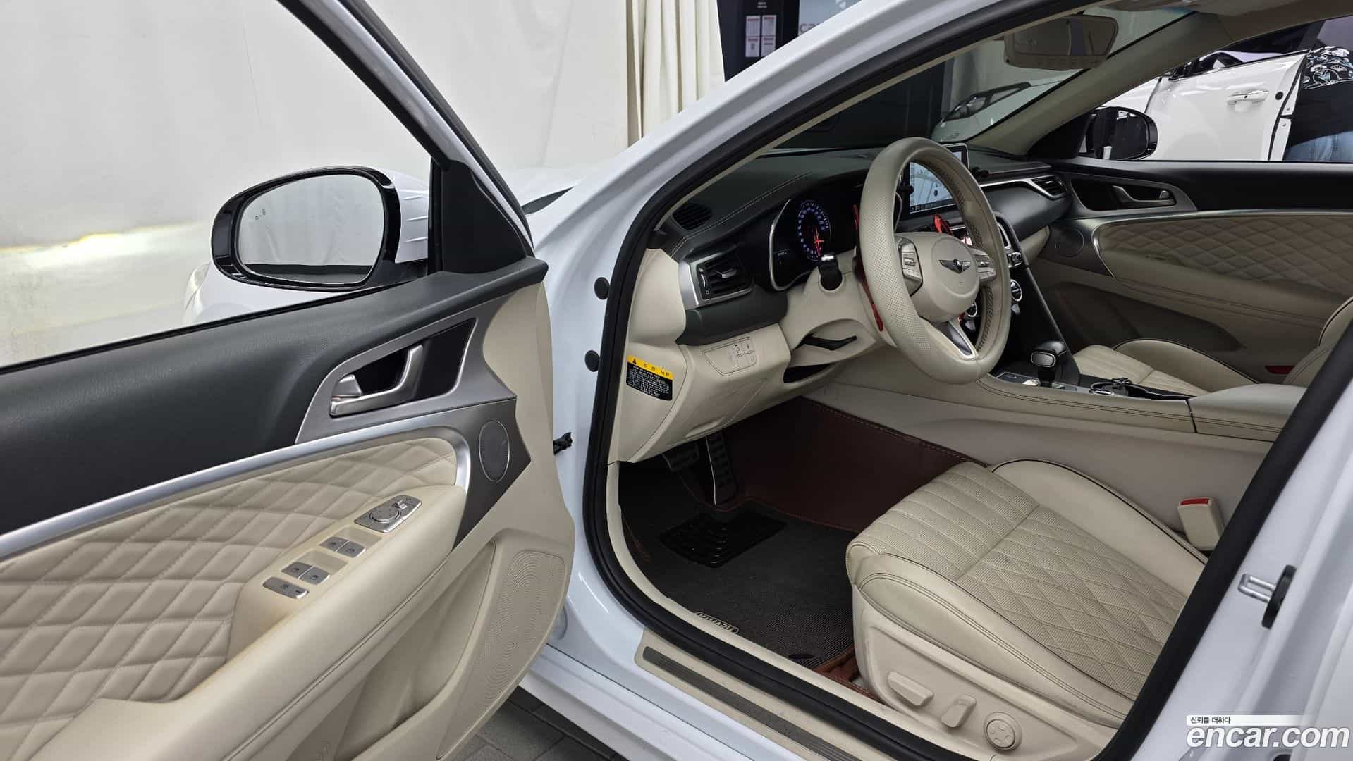 G70 Genesis 2018.10-INNER-010