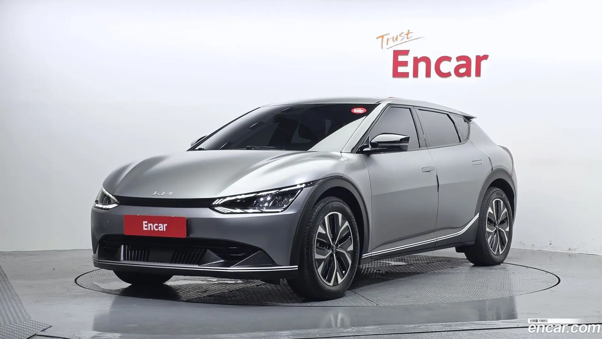 Main__Slider__Photo:EV6 Kia 2022.8-0