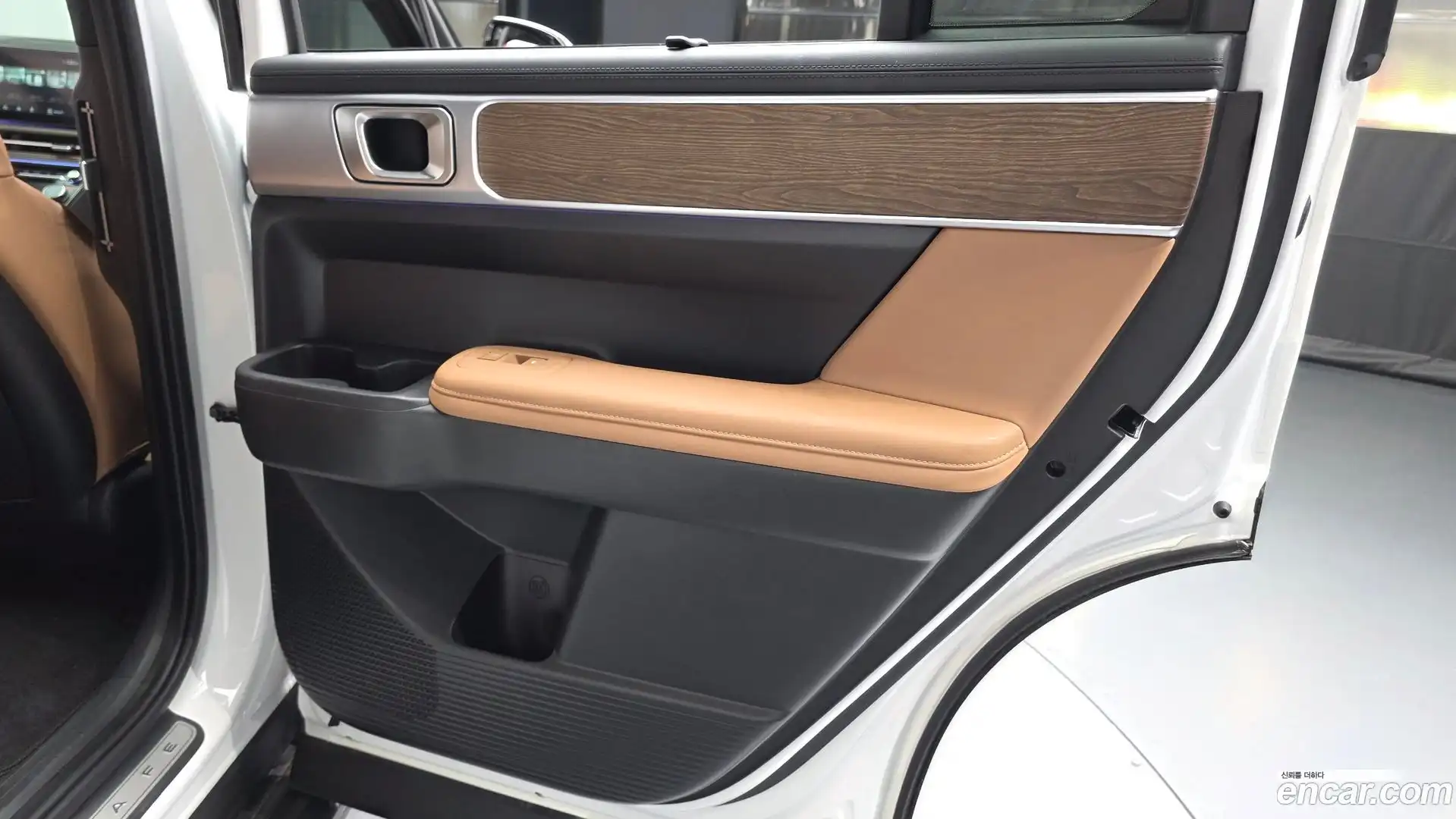 Santafe Hyundai 2025.1-INNER-035