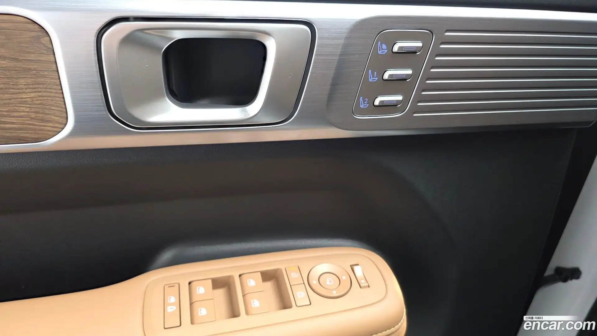 Santafe Hyundai 2025.1-OPTION-043
