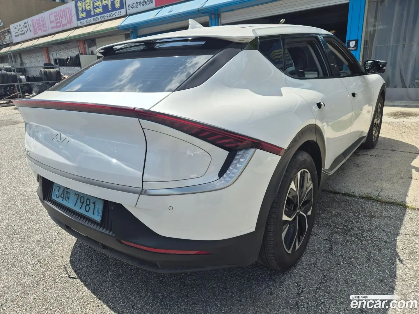 Main__Slider__Photo:EV6 Kia 2023.3-0