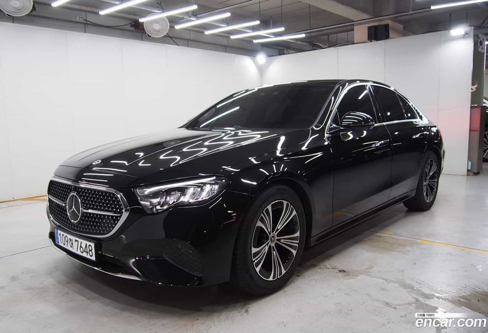 E-Class Mercedes-Benz 2025.5-OUTER-003