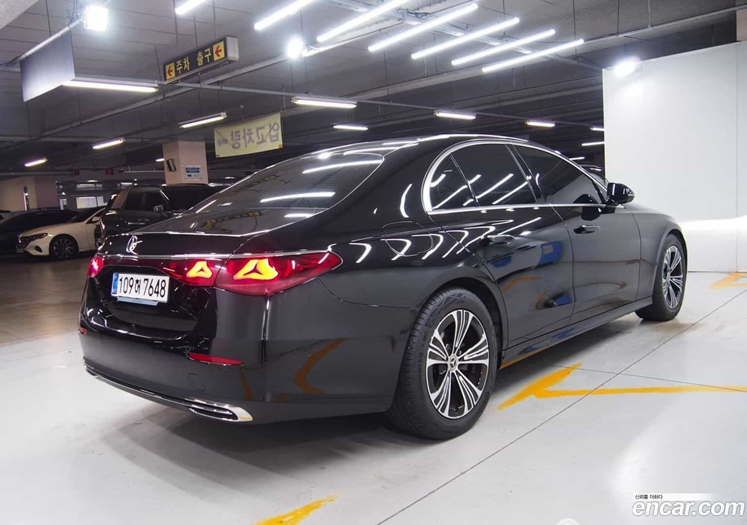 E-Class Mercedes-Benz 2025.5-OUTER-006