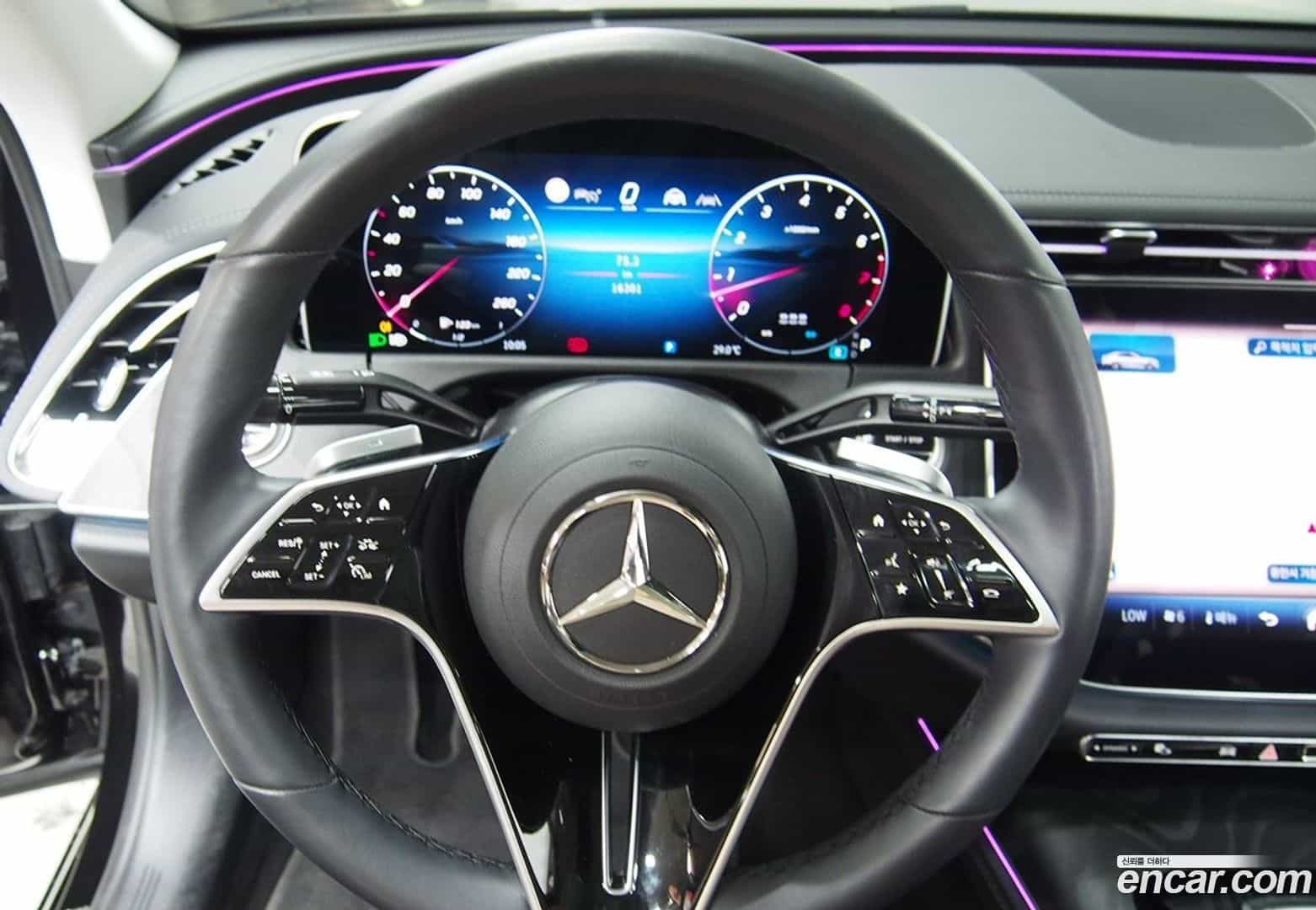 E-Class Mercedes-Benz 2025.5-INNER-008