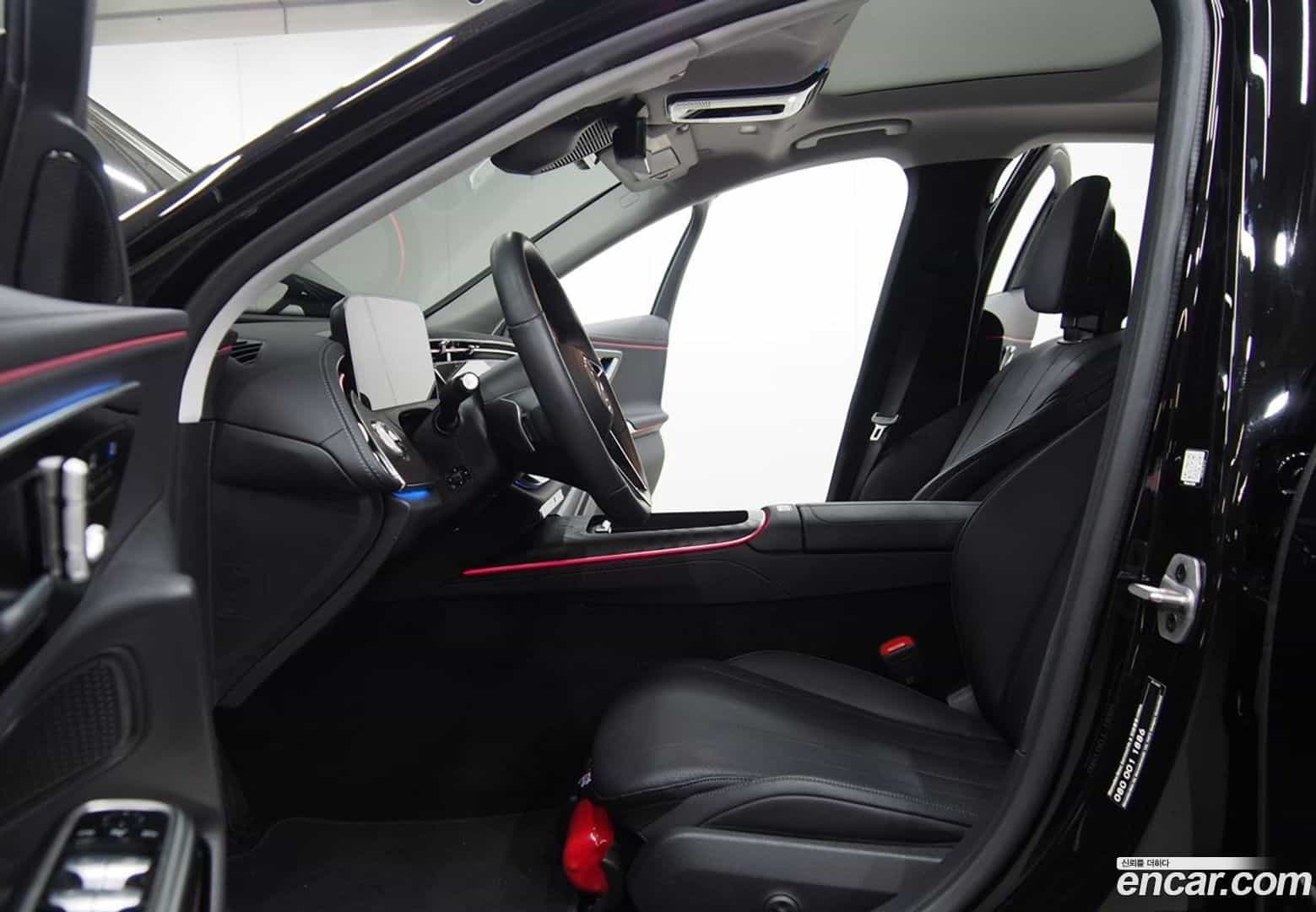 E-Class Mercedes-Benz 2025.5-INNER-010