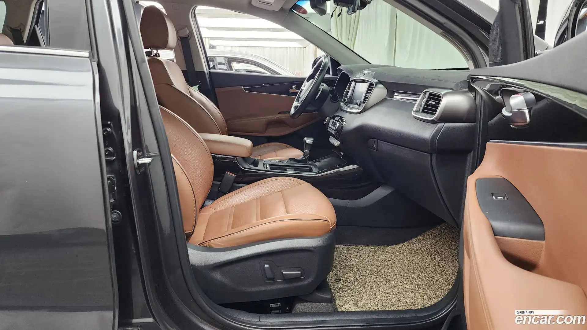 Sorento Kia 2018.9-OPTION-015