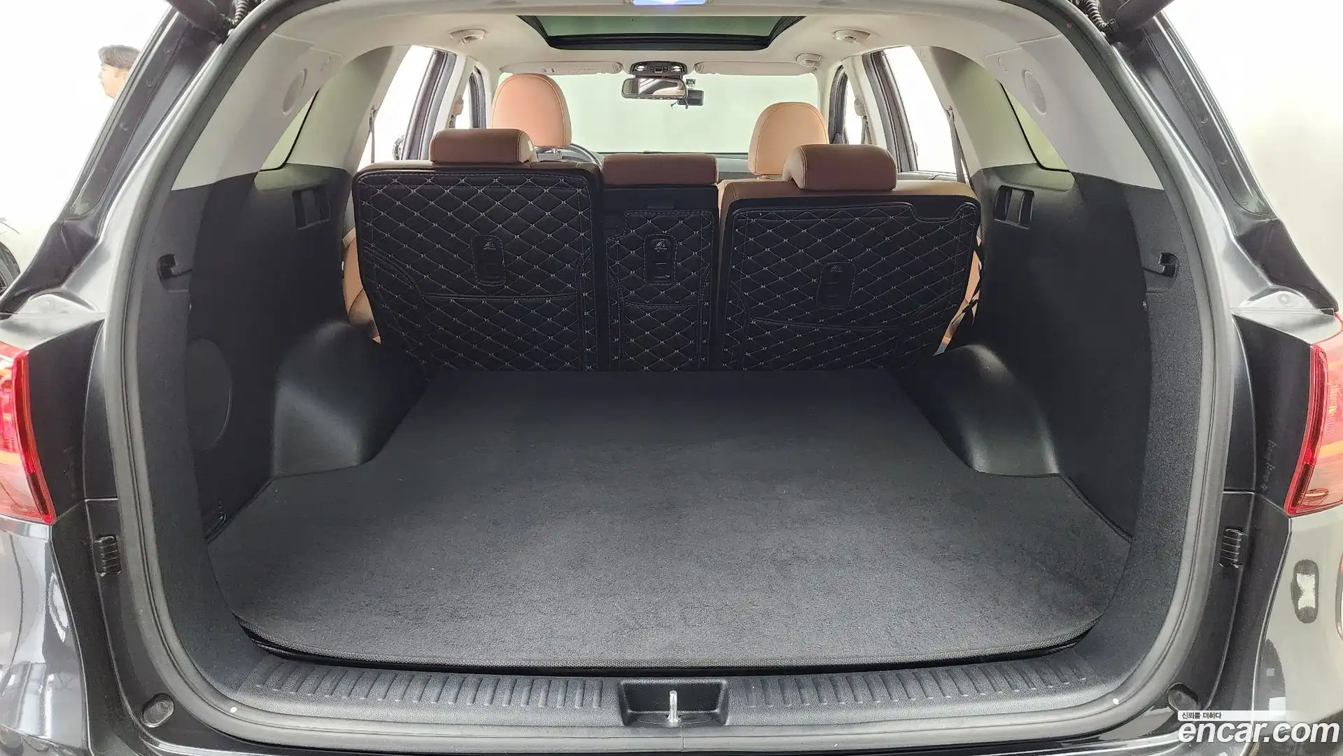 Sorento Kia 2018.9-OPTION-024