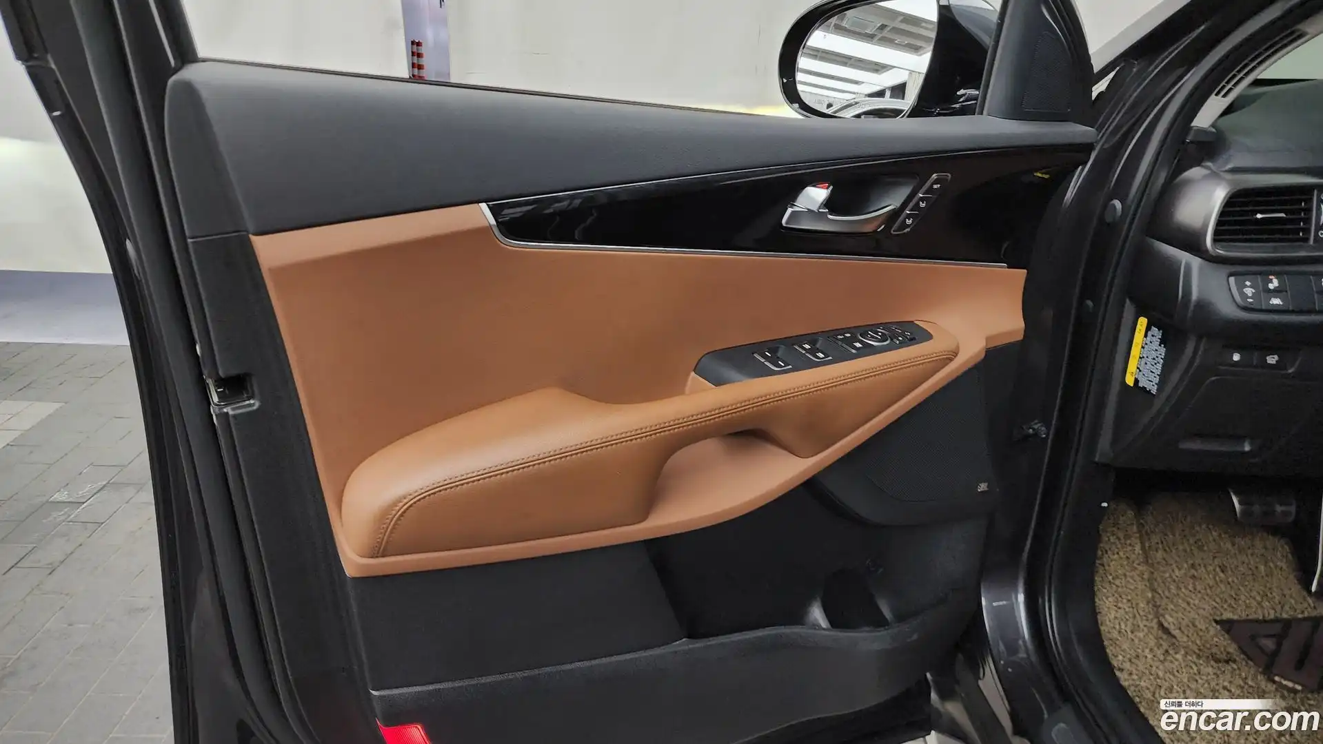 Sorento Kia 2018.9-INNER-034