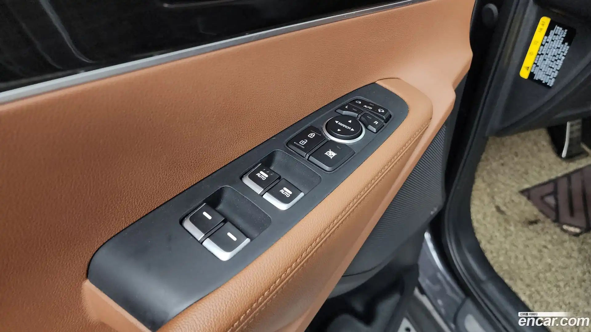 Sorento Kia 2018.9-OPTION-043