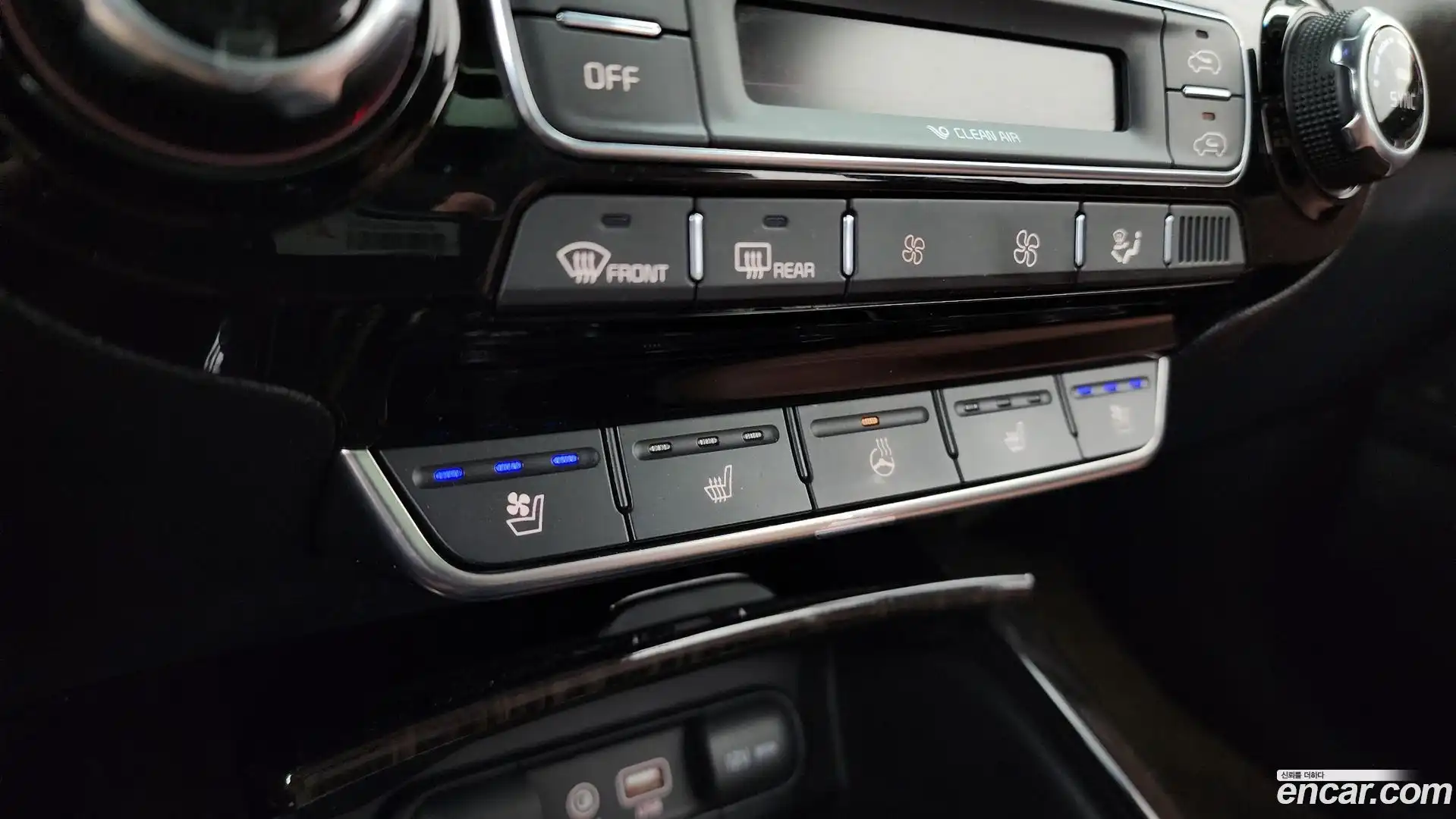 Sorento Kia 2018.9-OPTION-046