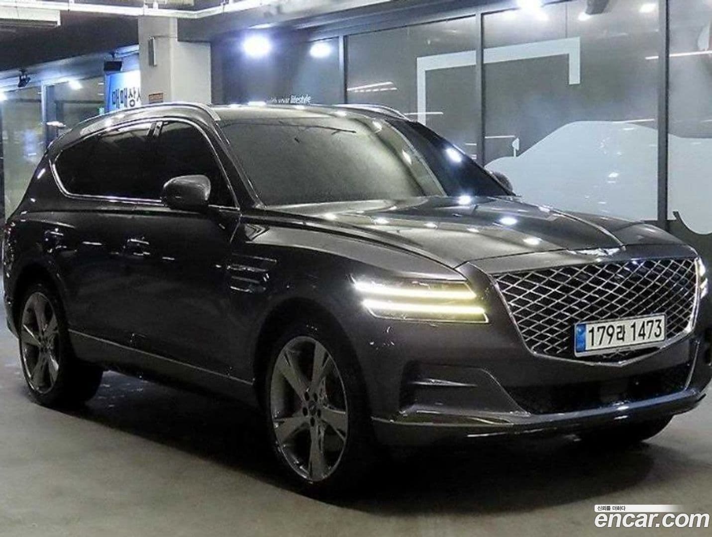 Main__Slider__Photo:GV80 Genesis 2022.0-0