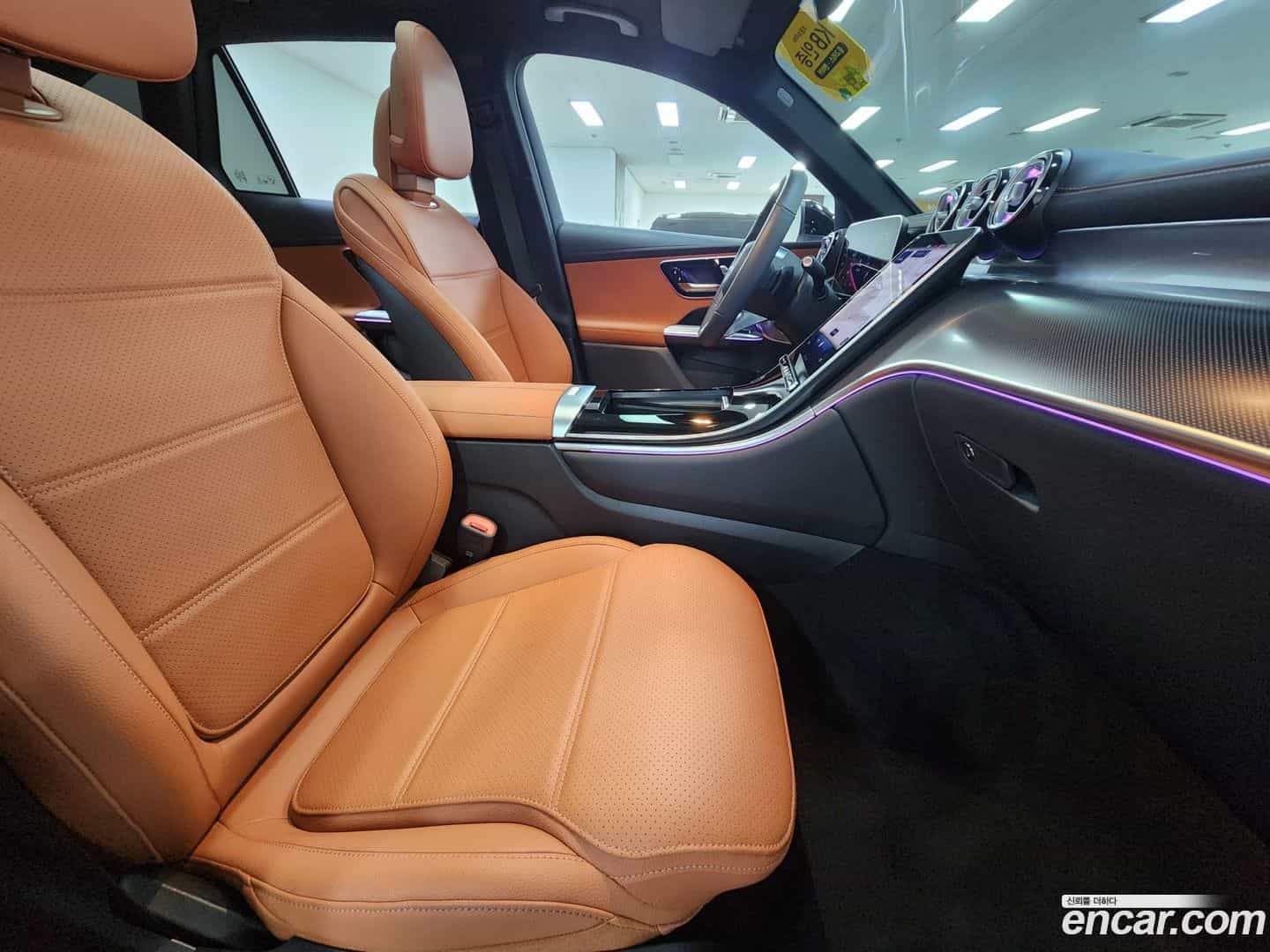 GLC-Class Mercedes-Benz 2026.2-OPTION-022