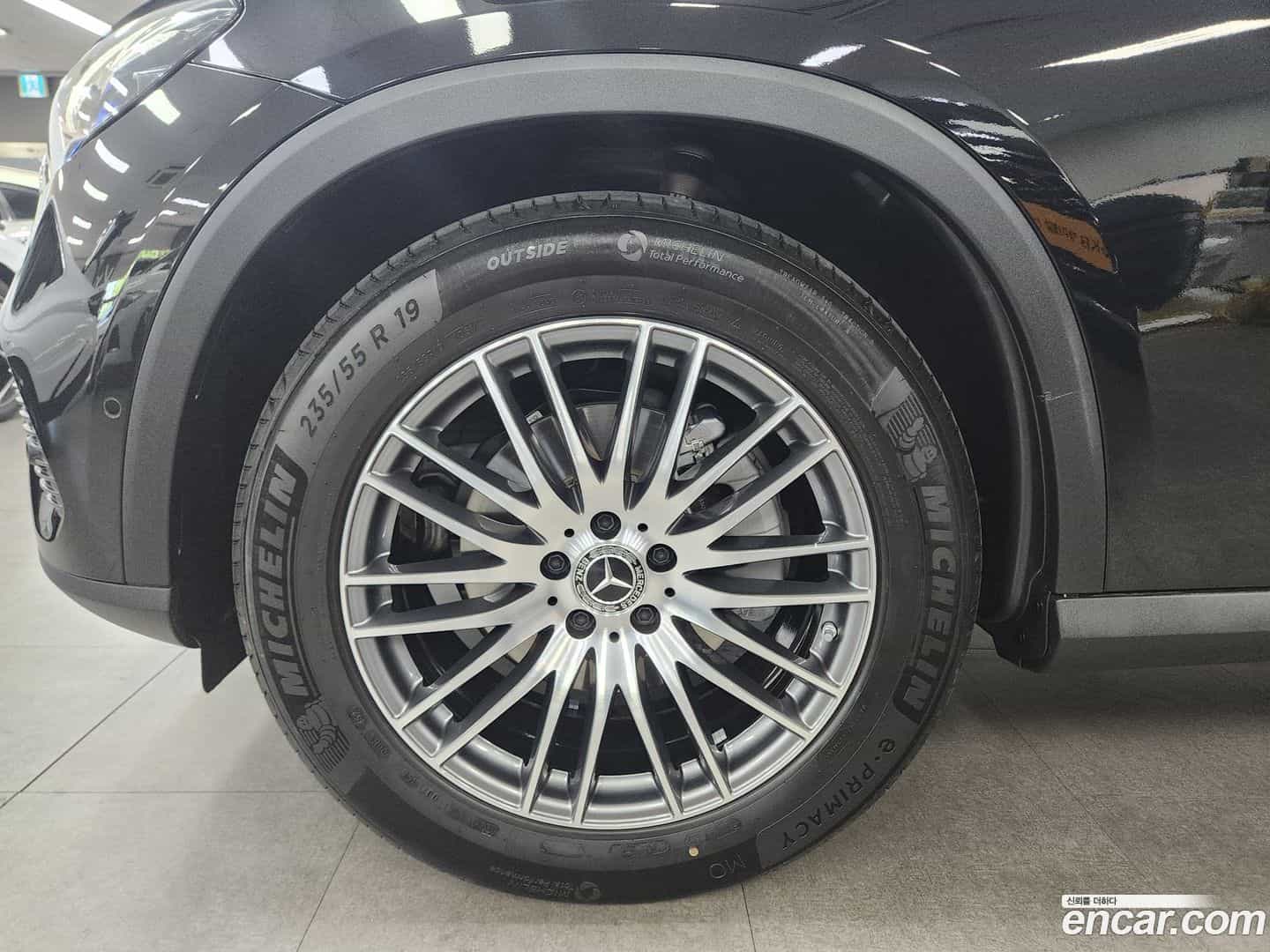 GLC-Class Mercedes-Benz 2026.2-OPTION-023