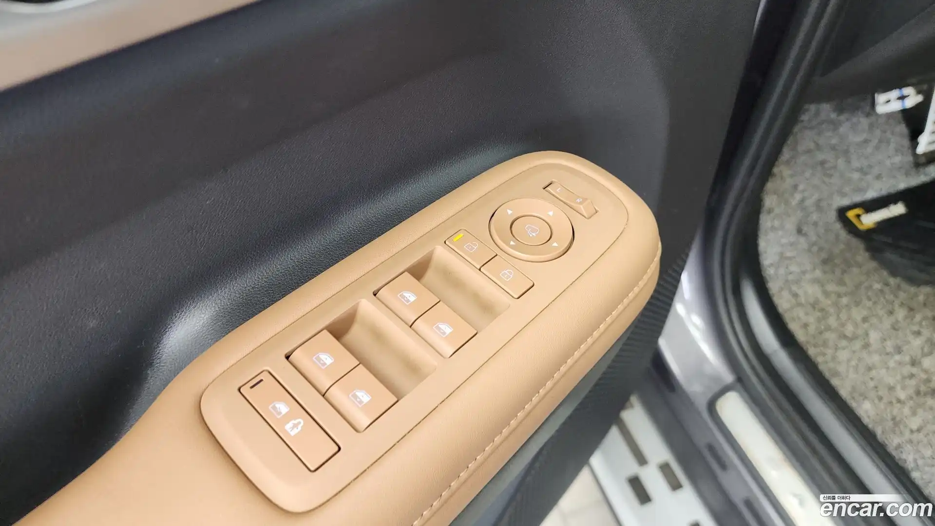 Santafe Hyundai 2023.10-OPTION-041