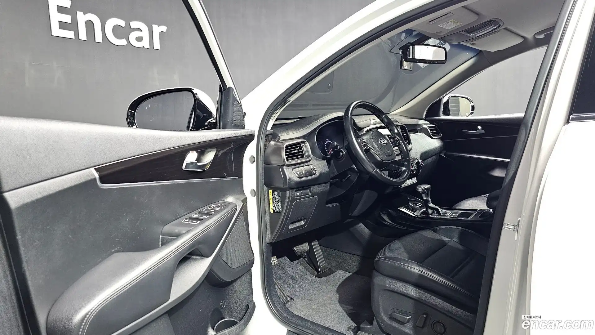 Sorento Kia 2018.5-INNER-010