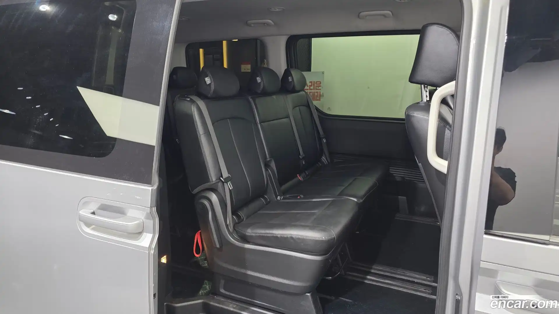 Staria Hyundai 2023.2-OPTION-016