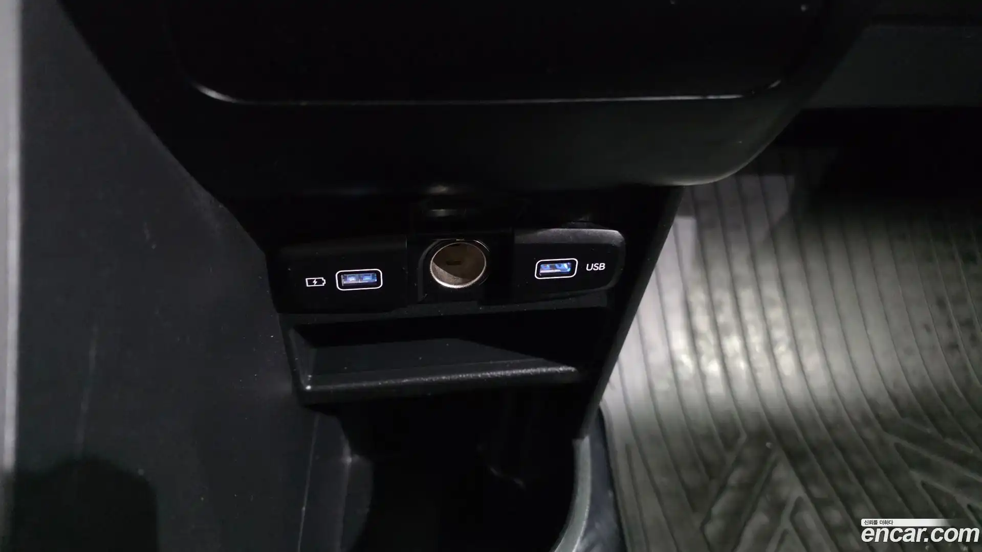 Staria Hyundai 2023.2-OPTION-017