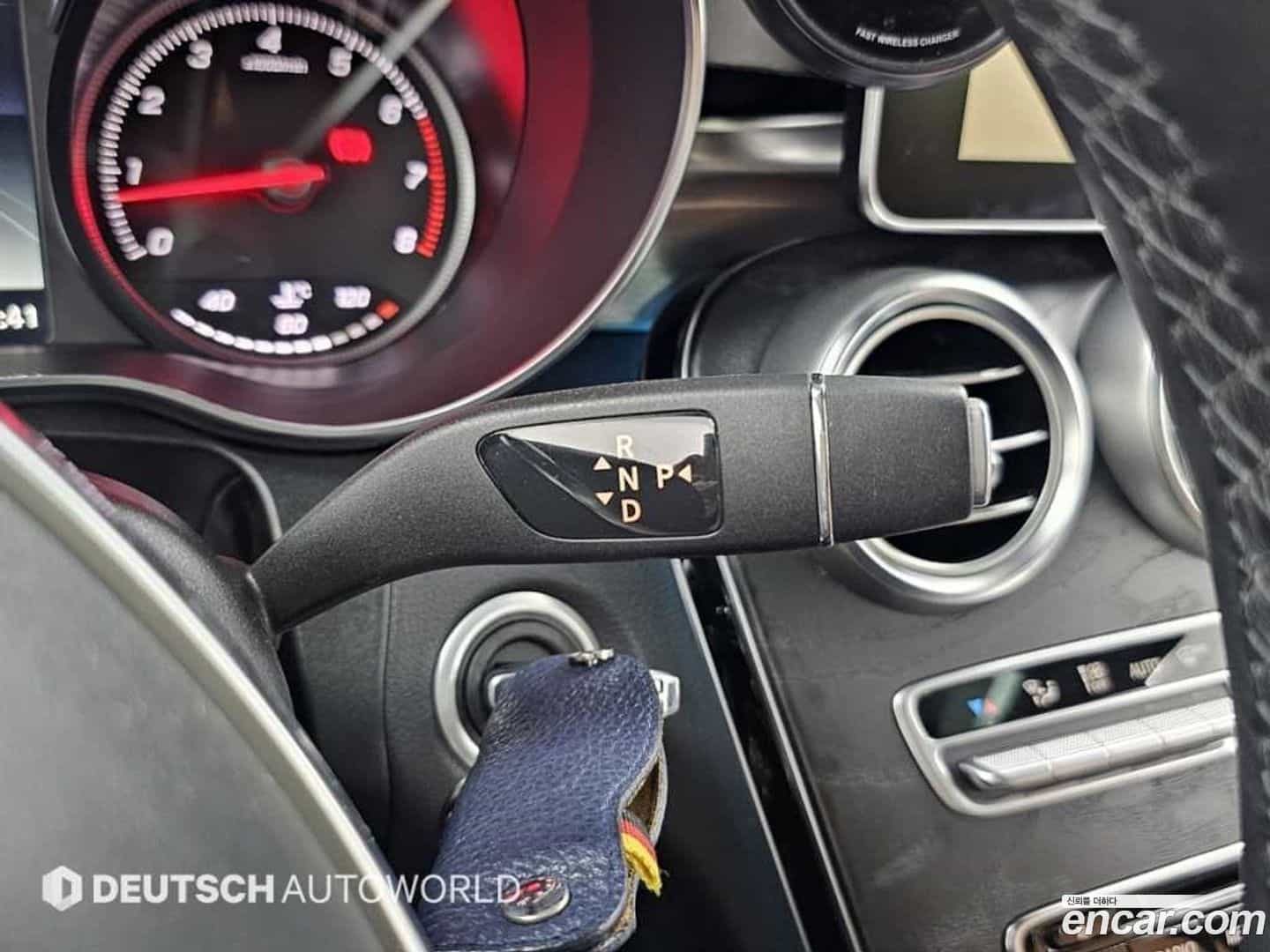 C-Class Mercedes-Benz 2018.3-INNER-009