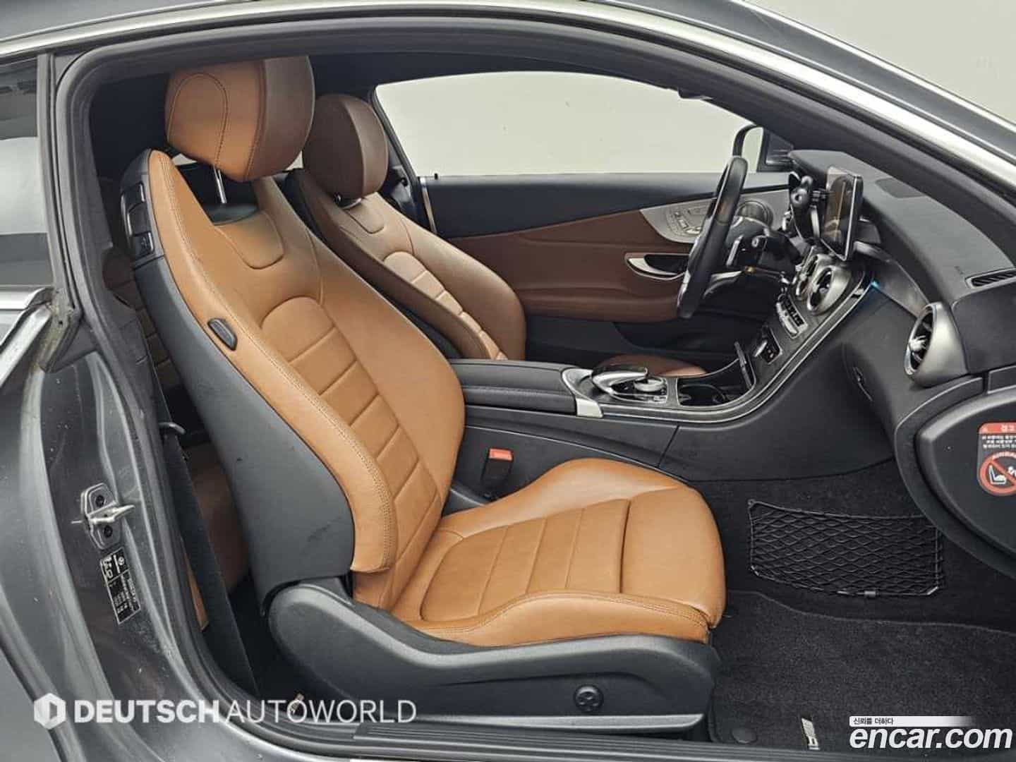 C-Class Mercedes-Benz 2018.3-INNER-010
