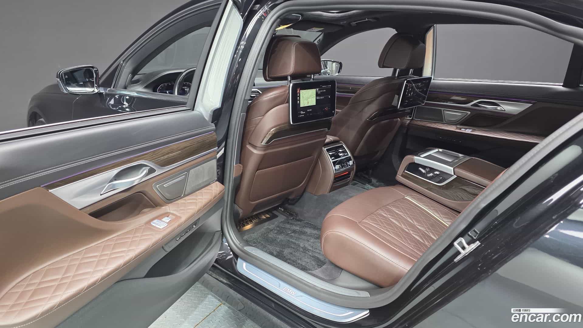 7-Series BMW 2021.4-OPTION-017