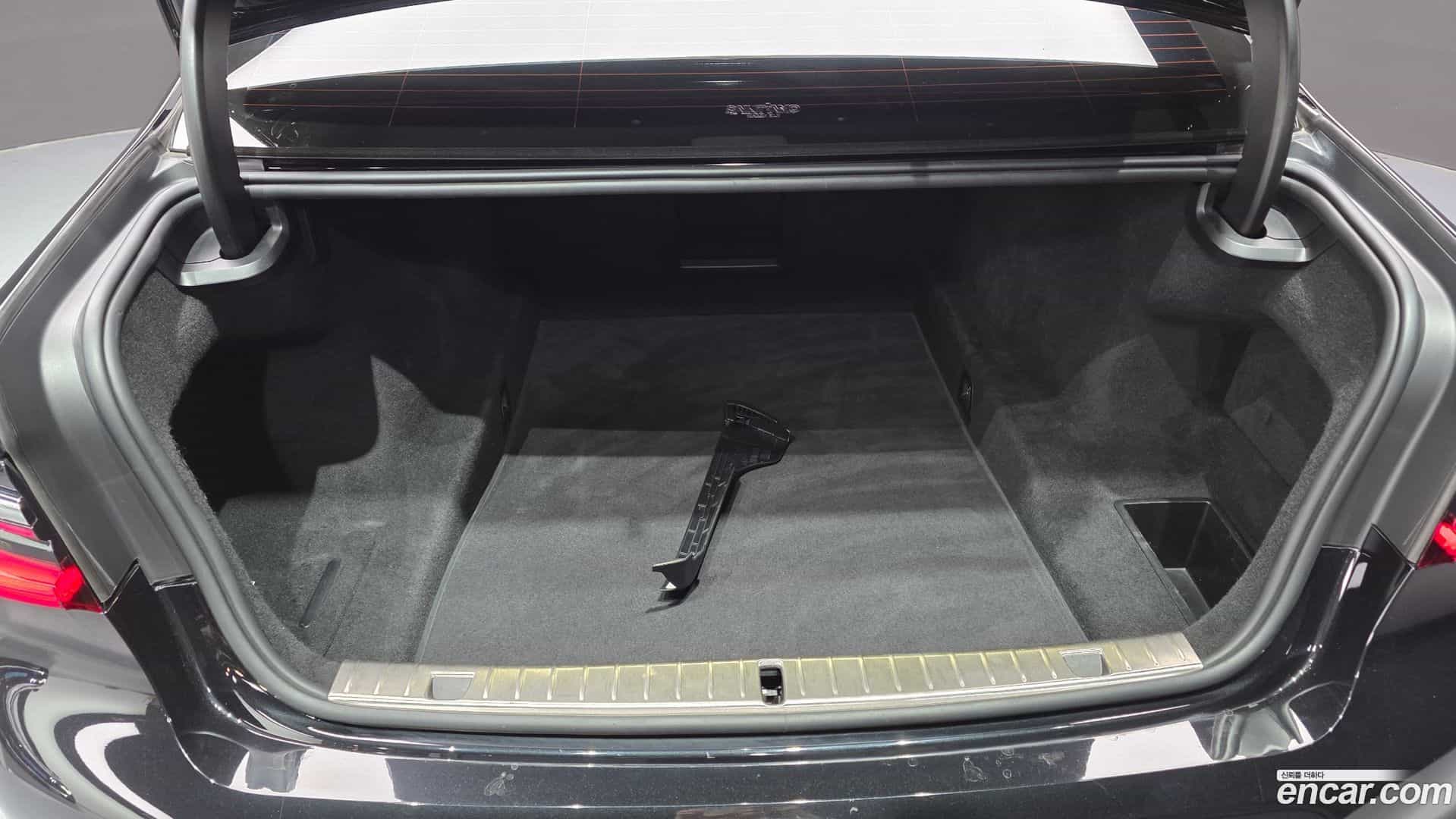 7-Series BMW 2021.4-OPTION-023