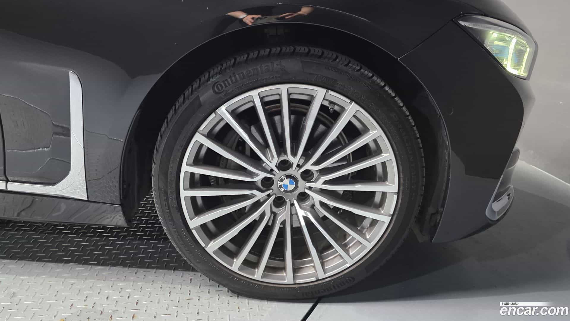 7-Series BMW 2021.4-OUTER-031