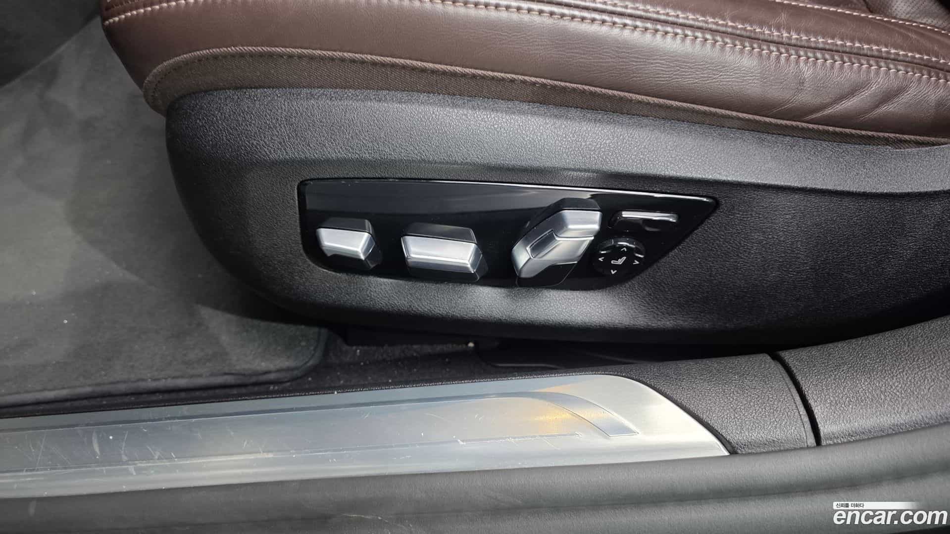 7-Series BMW 2021.4-OPTION-045