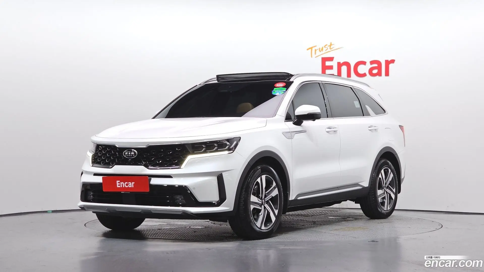 Main__Slider__Photo:Sorento Kia 2020.10-0