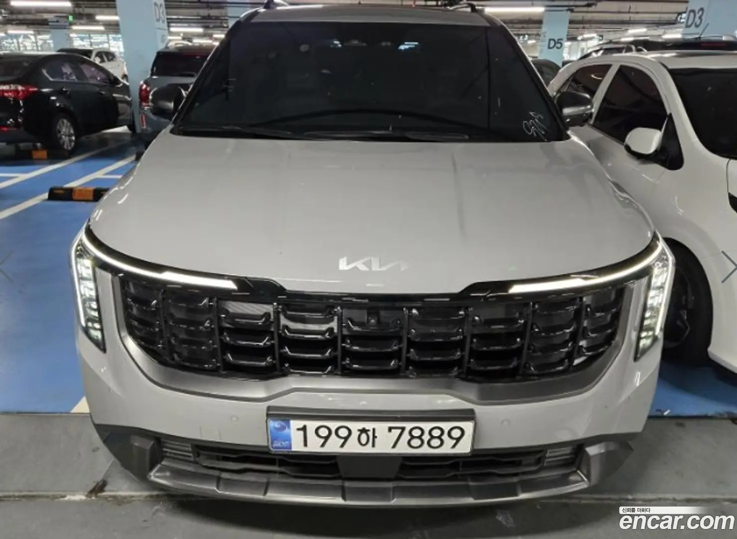 Main__Slider__Photo:Canival Kia 2024.8-0