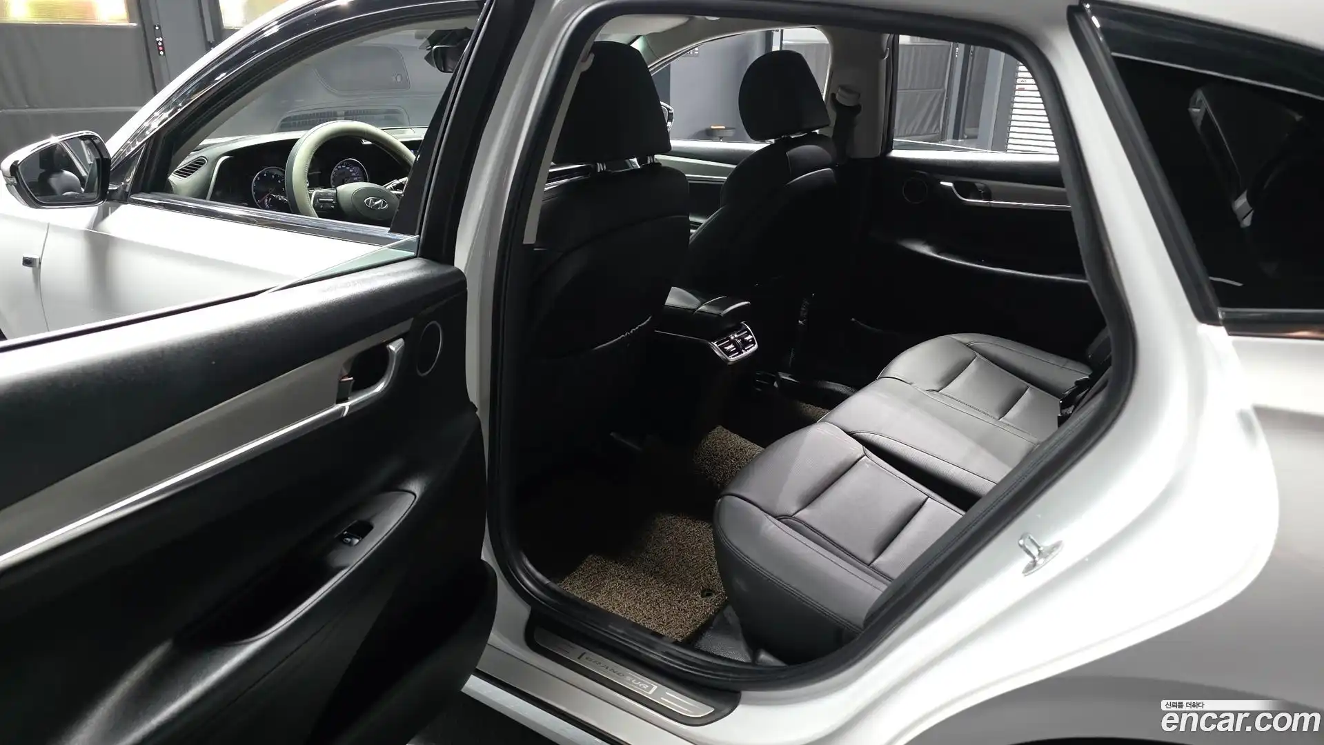 Grandeur Hyundai 2020.2-INNER-036