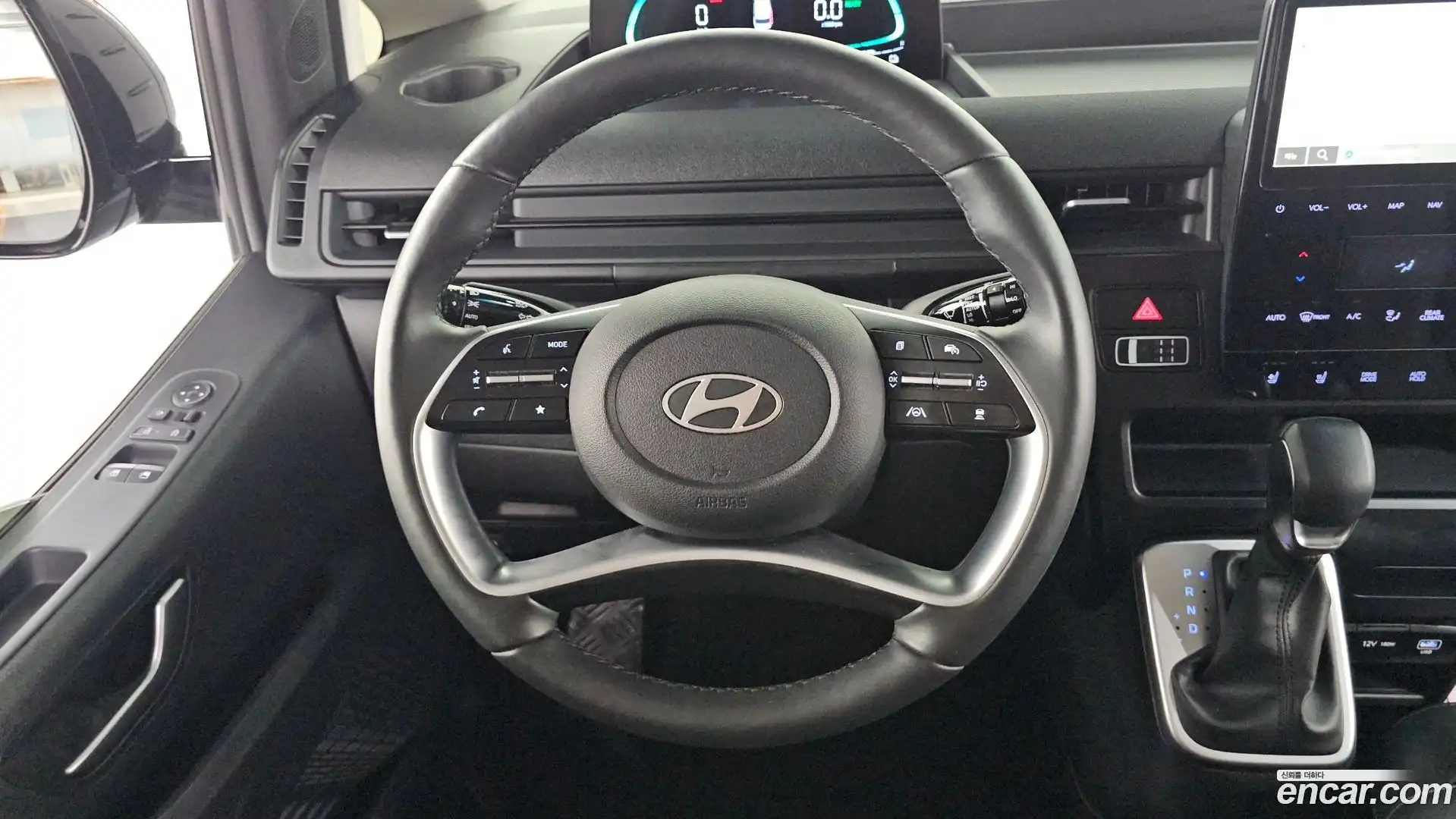 Staria Hyundai 2024.6-OPTION-015