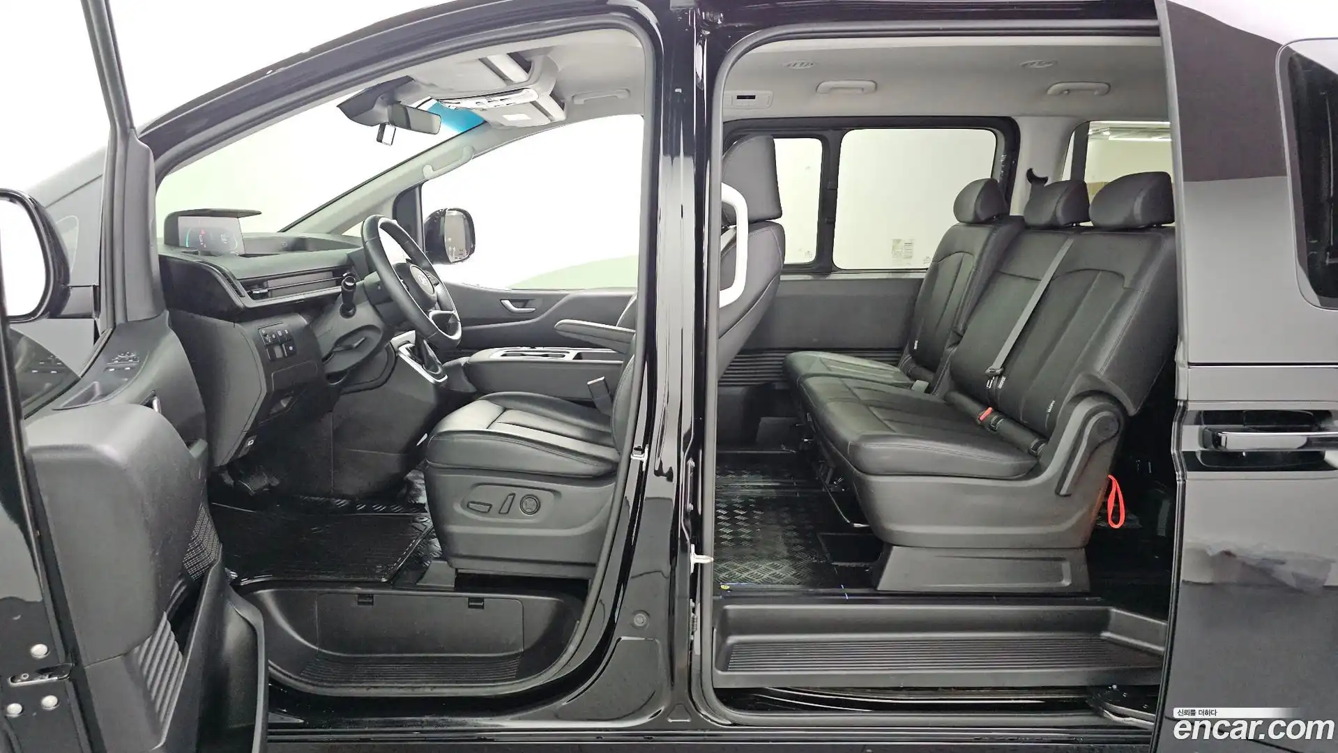 Staria Hyundai 2024.6-OPTION-022