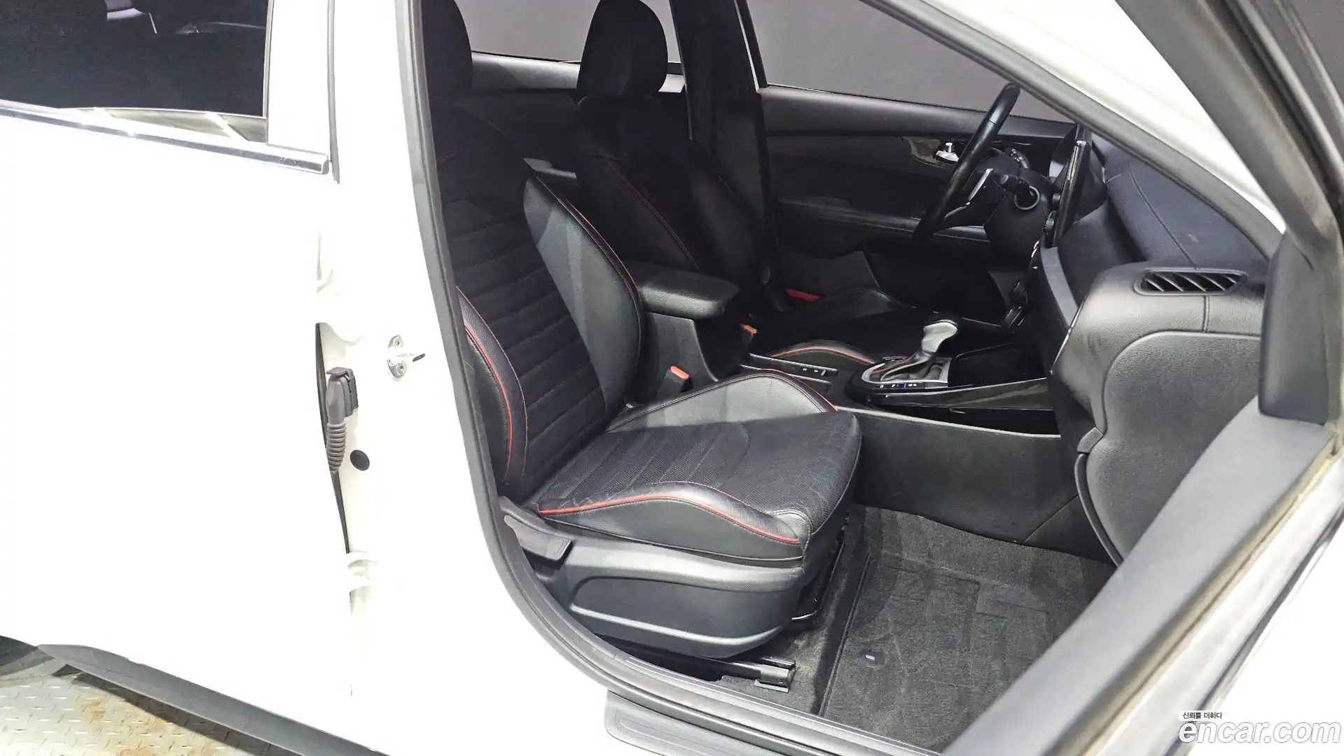 K3 Kia 2022.6-OPTION-016