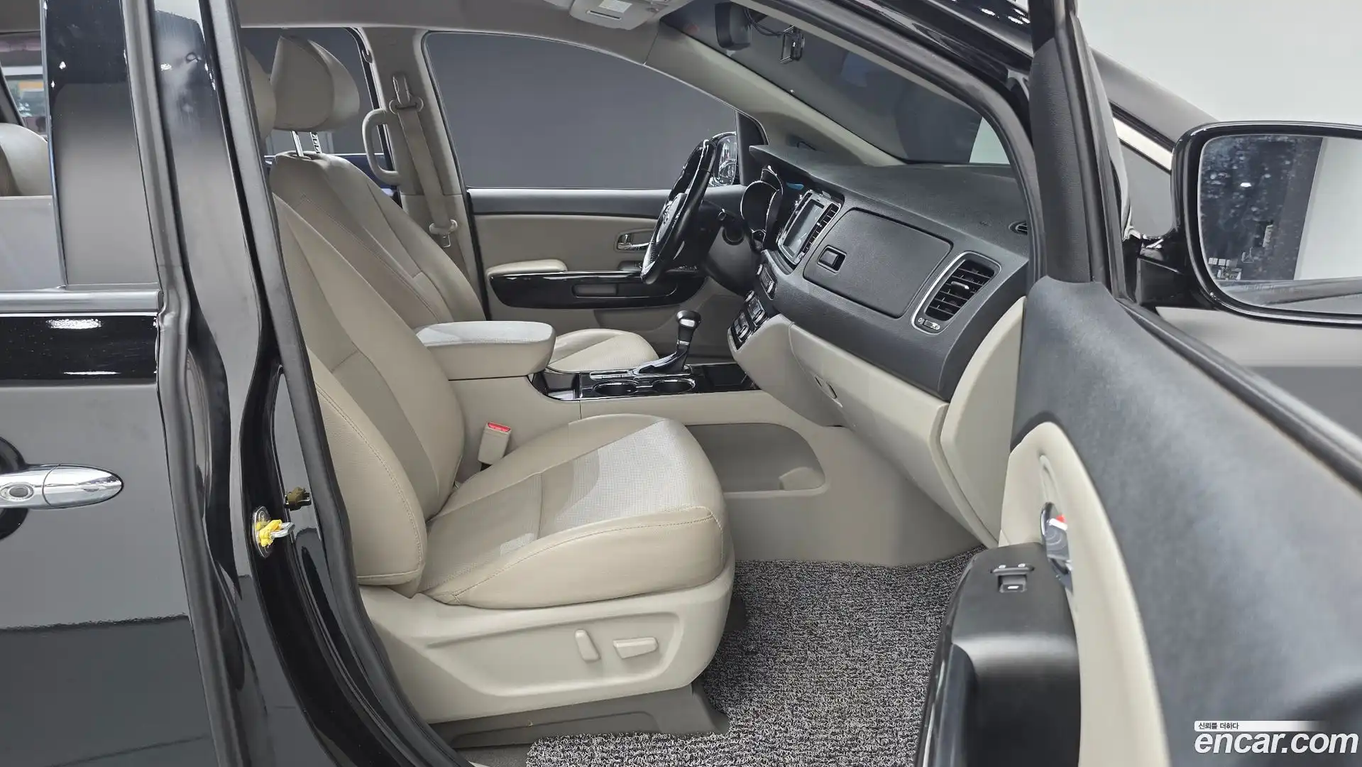 Canival Kia 2019.3-OPTION-015