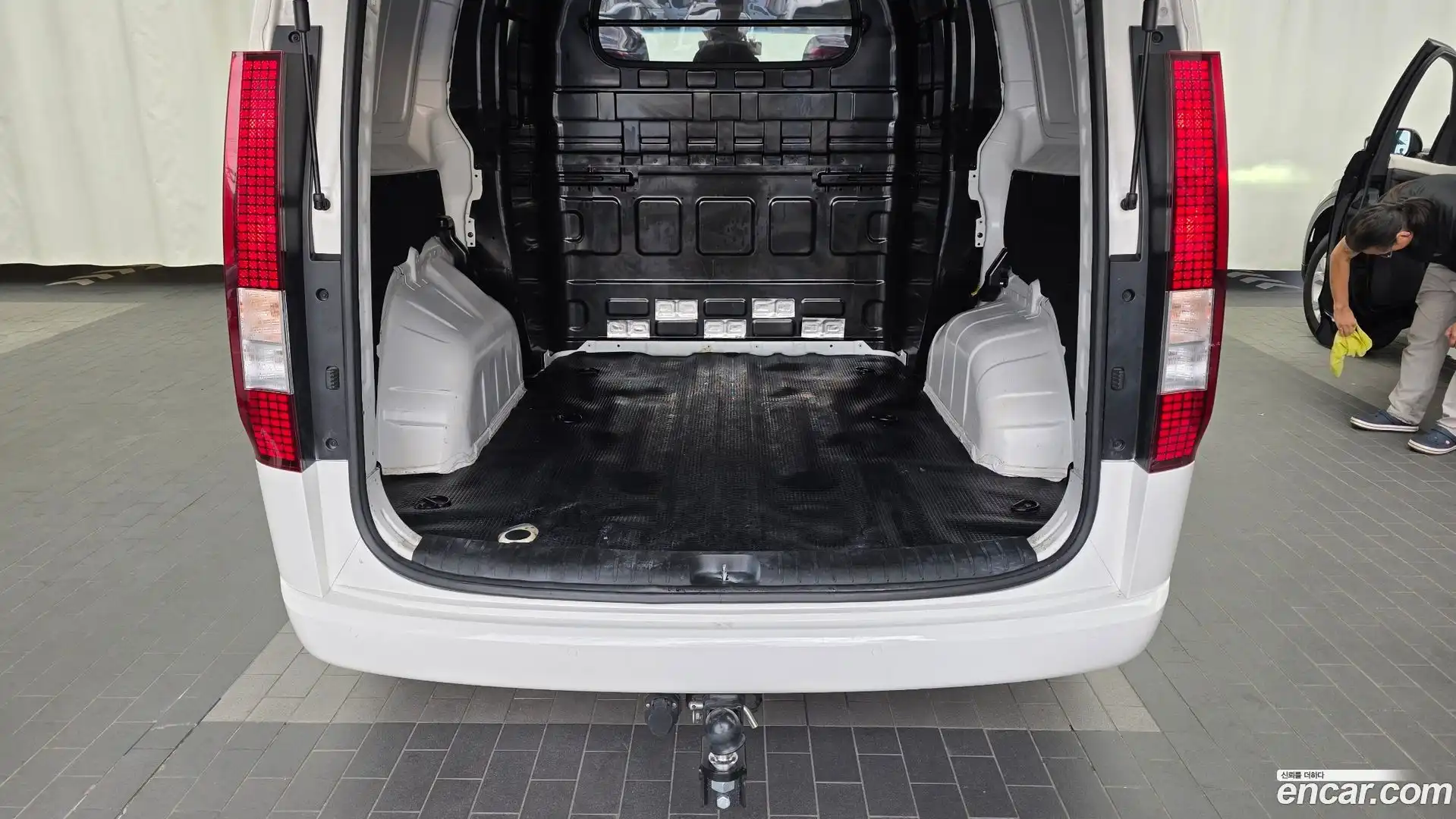 Staria Hyundai 2022.3-OPTION-024