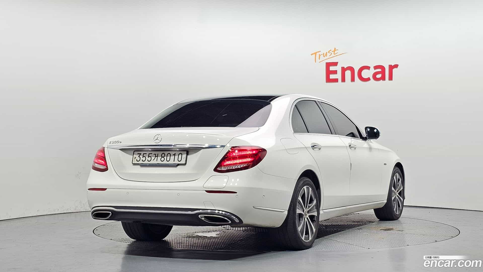 E-Class Mercedes-Benz 2019.10-OUTER-002